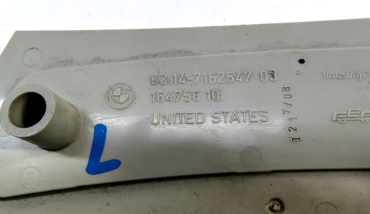 Thumbnail 5: 2009 BMW X5 (E70) FRONT LEFT DRIVER BUMPER REFLECTOR