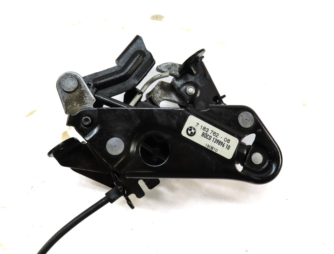 Thumbnail 9: 2010 BMW 535iGT (F07) FRONT LEFT & RIGHT LOWER HOOD LOCK LATCH SET w/ CABLE