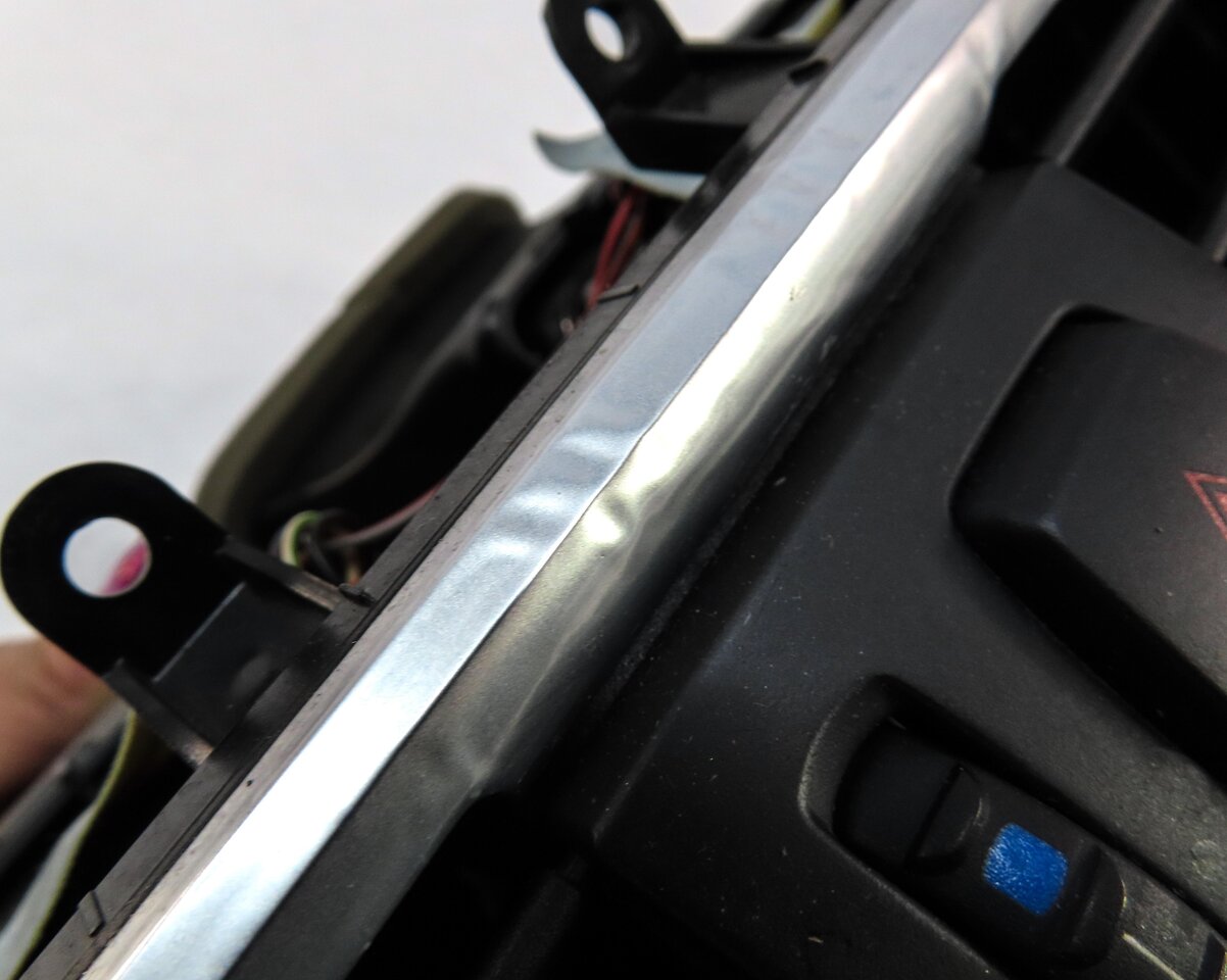 Thumbnail 5: 2010 BMW 535iGT (F07) FRONT CENTER DASH HEATER A/C AIR VENT