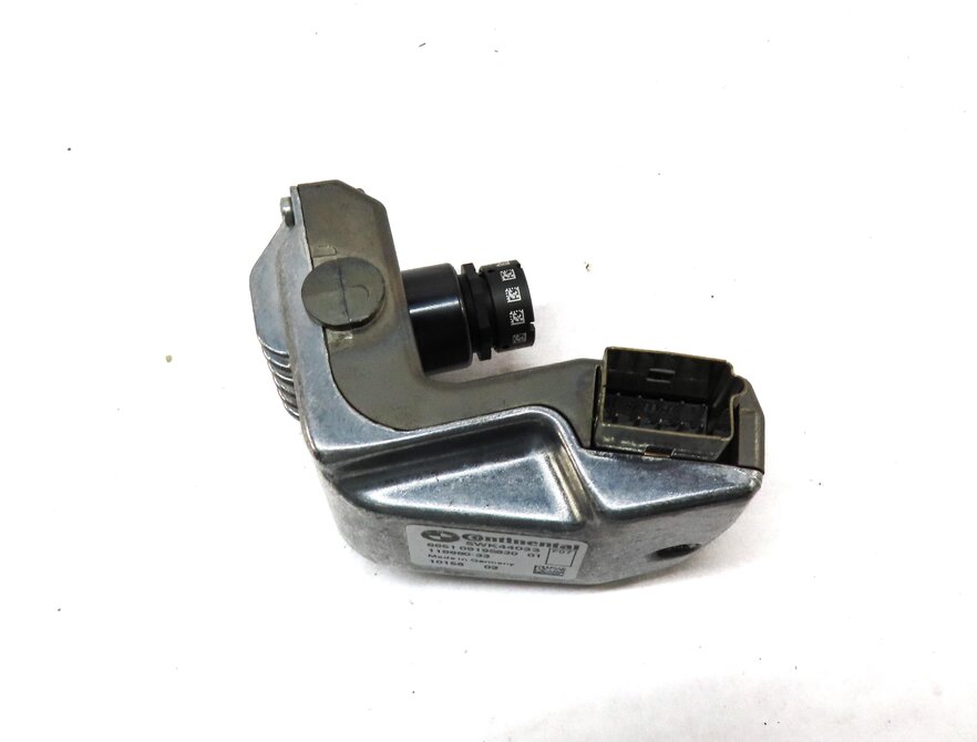 Thumbnail 3: 2010-2013 BMW 535iGT 550iGT (F07) FRONT LANE DEPARTURE WARNING CAMERA