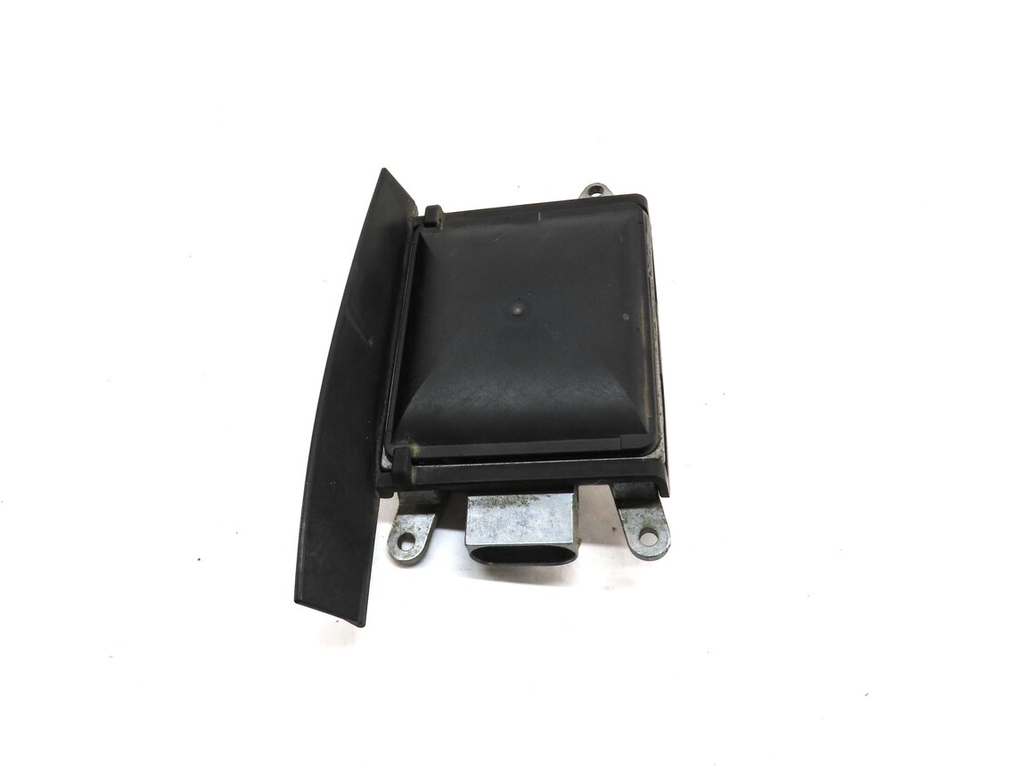 Thumbnail 2: 2010 BMW 535iGT (F07) REAR RIGHT PASSENGER SIDE BLIND SPOT RADAR SENSOR MODULE