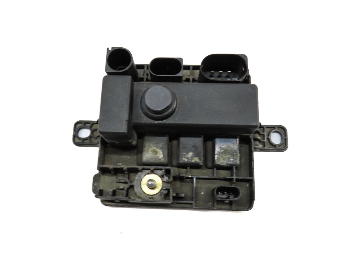 Thumbnail 2: 2010 BMW 535iGT (F07) INTEGRATED POWER SUPPLY CONTROL MODULE