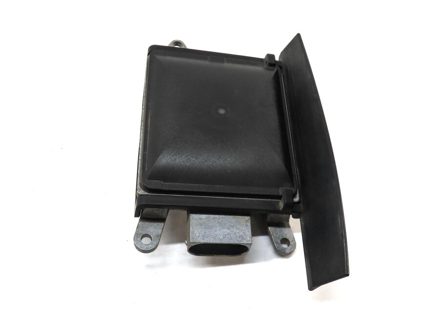 Thumbnail 2: 2010 BMW 535iGT (F07) REAR LEFT DRIVER SIDE BLIND SPOT RADAR SENSOR MODULE