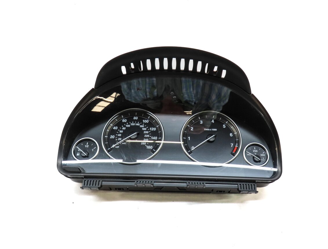 Thumbnail 3: 2011 BMW 528i 535i 550i X3 GT (F10 F07 F25) SPEEDOMETER INSTRUMENT GUAGE (183k)