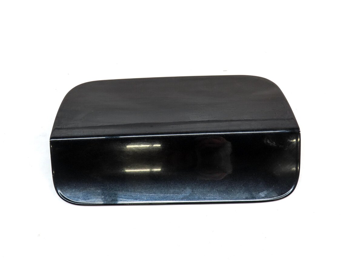 Thumbnail 2: 2010-2017 BMW 535iGT 550iGT (F07) FUEL TANK DOOR TRIM COVER (BLACK SAPPHIRE 475)
