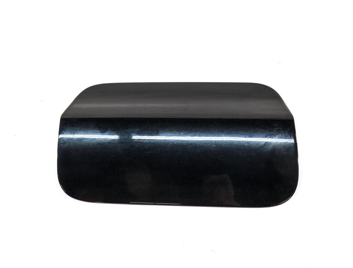 Thumbnail 3: 2010-2017 BMW 535iGT 550iGT (F07) FUEL TANK DOOR TRIM COVER (BLACK SAPPHIRE 475)