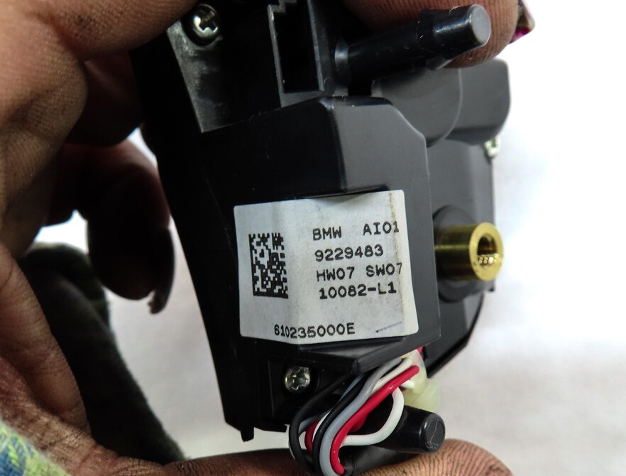 Thumbnail 7: 2010 BMW 535iGT (F07) STEERING WHEEL SWITCH BUTTON CRUISE PHONE SWITCH SET-2