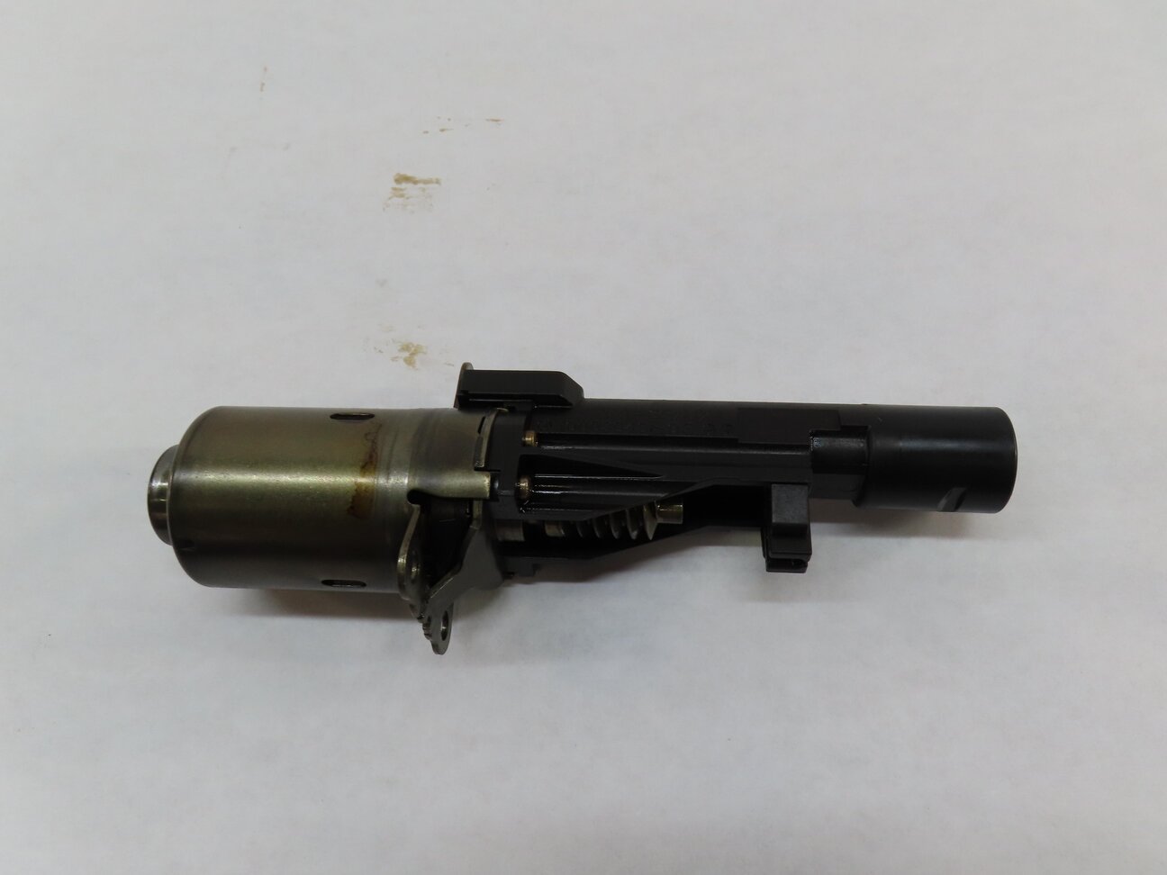Thumbnail 4: 2010 BMW 535iGT (F07) 3.0L N55 ENGINE VVT ECCENTRIC CAMSHAFT ACTUATOR MOTOR