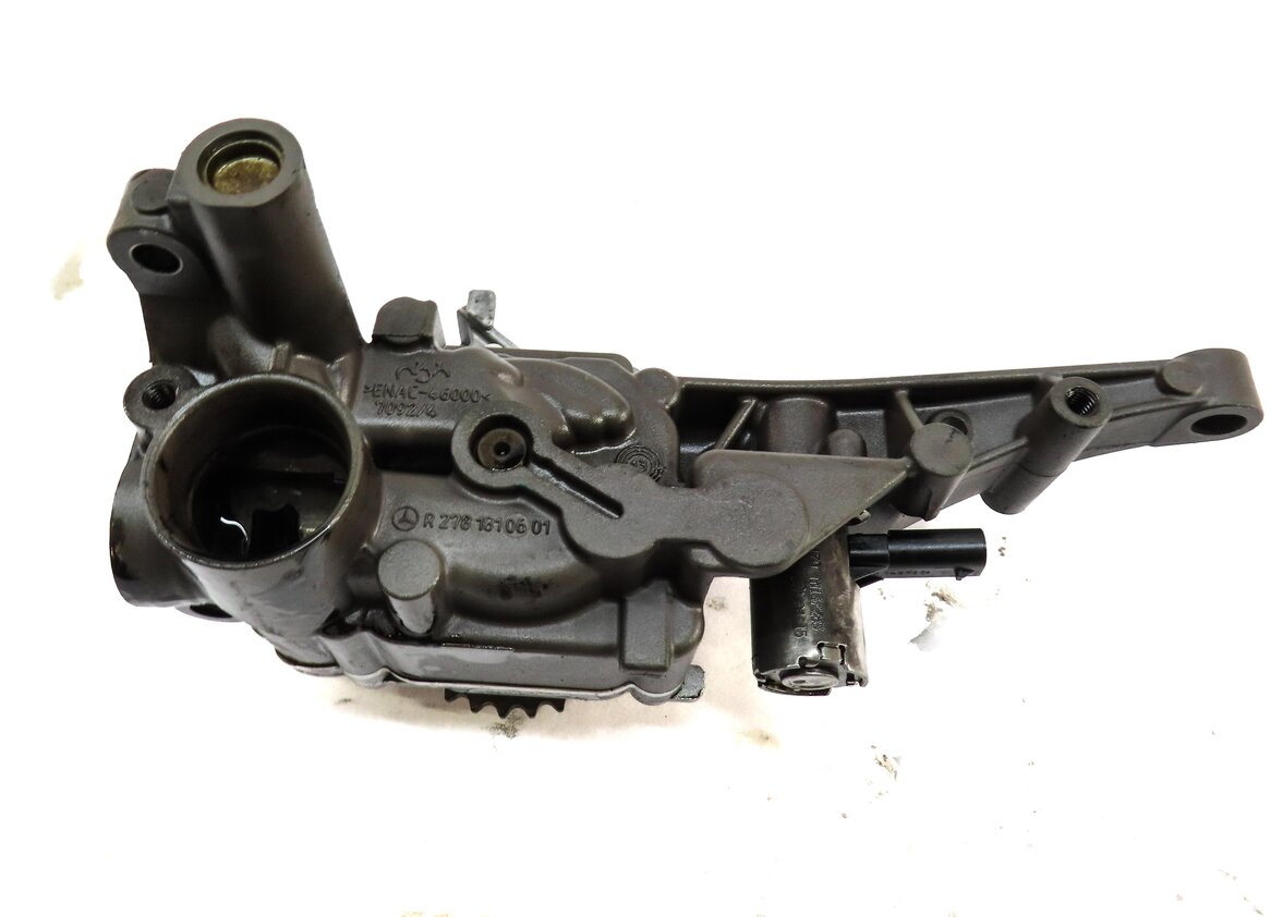 Thumbnail 4: 2014 MERCEDES E350 (A207 C207 W207) 3.5L M276 V6 ENGINE OIL PUMP