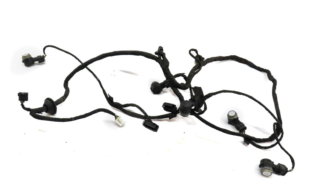 Thumbnail 1: 2014 MERCEDES E350 (A207 C207 W207) REAR PDC PARK SENSOR SET w/ HARNESS (SILVER)