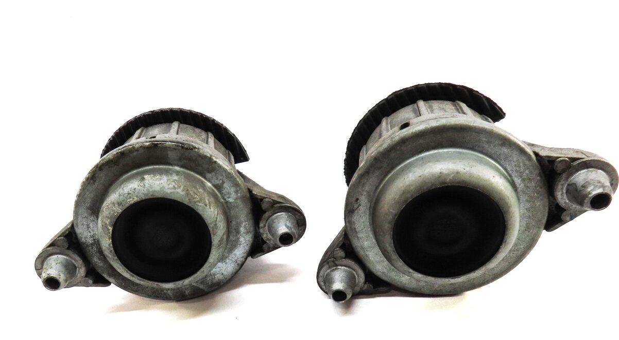 Thumbnail 2: 2014 MERCEDES E350 (A207 C207 W207) 3.5L M276 LEFT & RIGHT MOTOR MOUNT SET-2