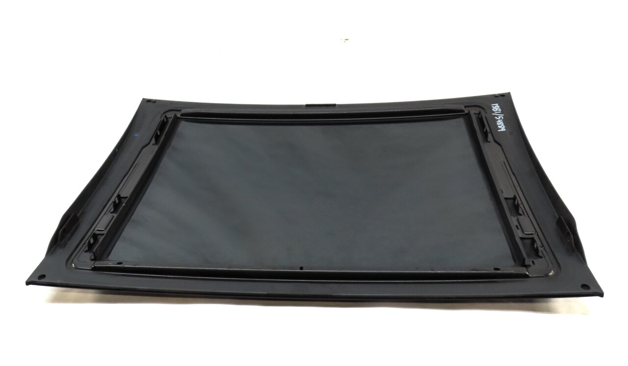 Thumbnail 5: 10-17 MERCEDES C250 C350 E350 E400 E550 (C204 C207) COUPE - CENTER SUNROOF GLASS