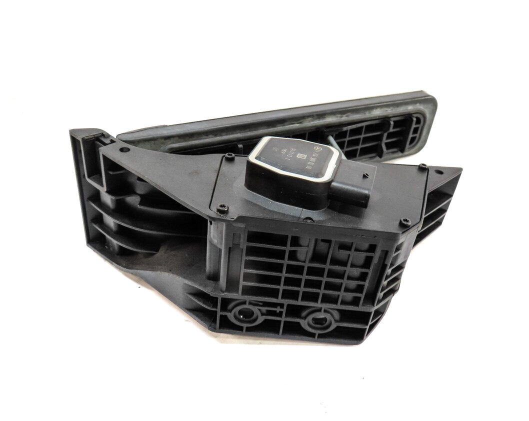 Thumbnail 4: 2014 MERCEDES E350 (A207 C207 W207) GAS PEDAL FUEL THROTTLE ACCELERATOR PEDAL