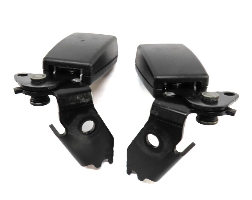 Thumbnail 4: 2014 MERCEDES E350 (C207) COUPE REAR LEFT & RIGHT SEATBELT BUCKLE RECEIVER SET