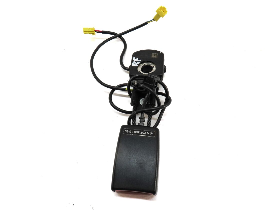 Thumbnail 2: 2010-2017 MERCEDES C E CLASS (C204 W207) FRONT RIGHT PASSENGER SEATBELT RECEIVER