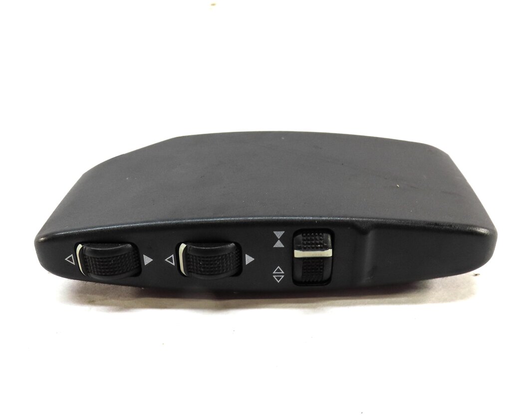 Thumbnail 2: 2014 MERCEDES E350 (A207 C207 W207) RIGHT PASSENGER SEAT LUMBAR VALVE CONTROL