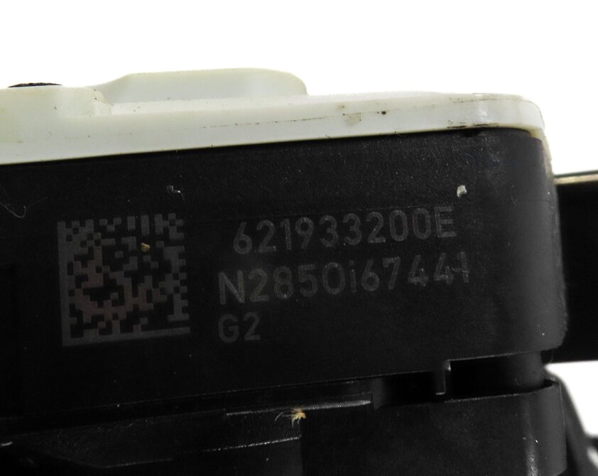 Thumbnail 5: 13-17 MERCEDES E-CLASS (A207 C207) RIGHT PASSENGER SEATBELT RETRACTOR (BLACK)