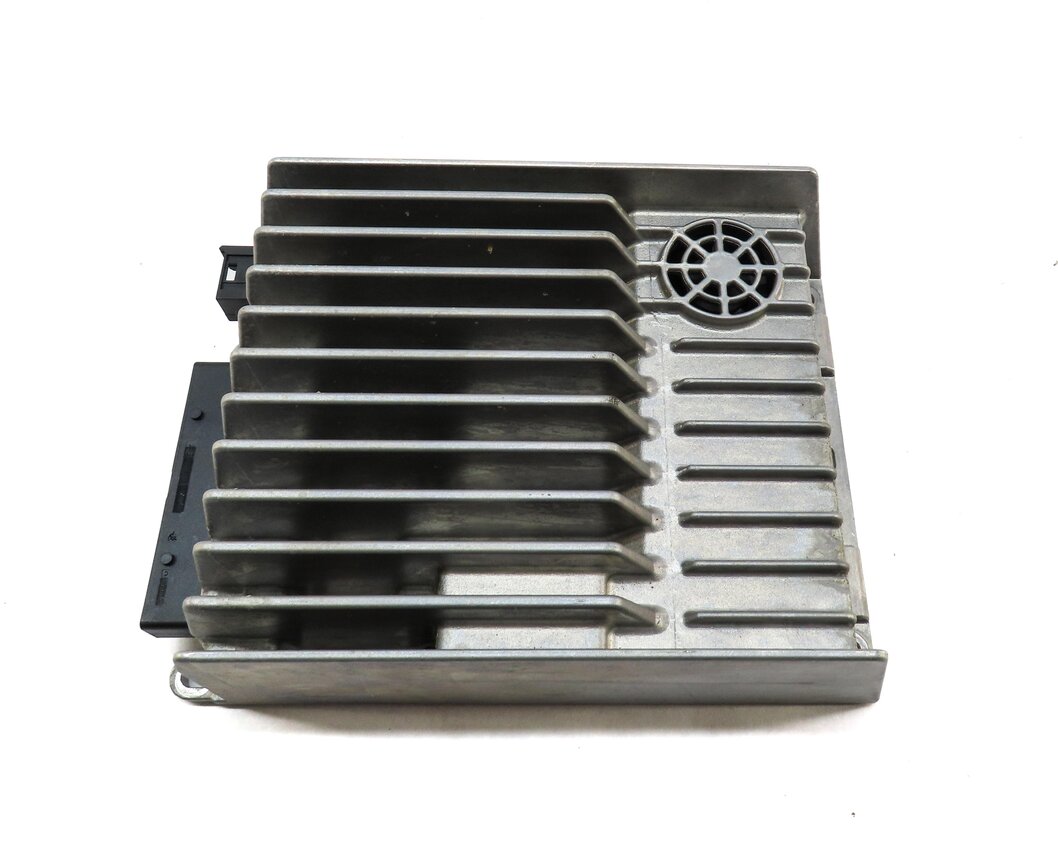 Thumbnail 2: 2014 MERCEDES E350 (A207 C207 W207) STEREO HARMAN BECKER AUDIO AMP AMPLIFIER