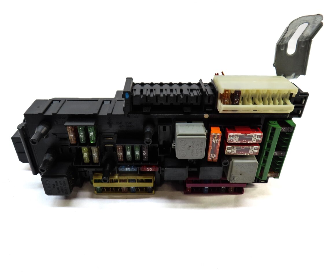 Thumbnail 3: 2014 MERCEDES E350 (C207) COUPE REAR SIGNAL ACQUISITION CONTROL MODULE SAM BOX