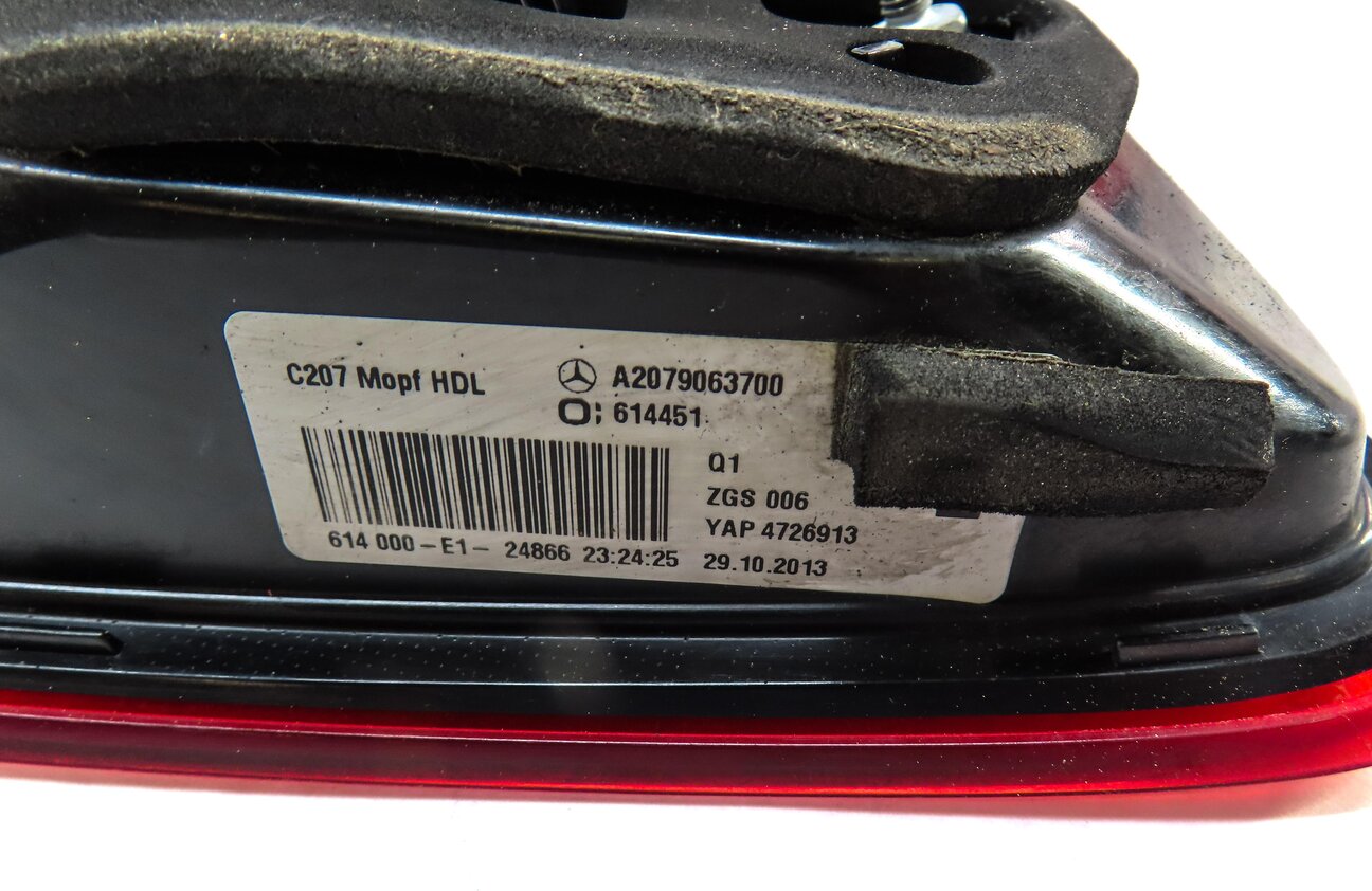 Thumbnail 5: 14-17 COUPE CONVERTIBLE E CLASS W207 REAR LEFT INNER TRUNK TAILLIGHT LIGHT LAMP