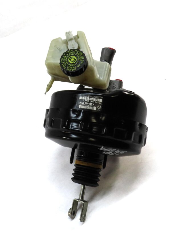Thumbnail 3: 10-14 & 17 MERCEDES COUPE CONVERTIBLE E CLASS W207 BRAKE BOOSTER MASTER CYLINDER