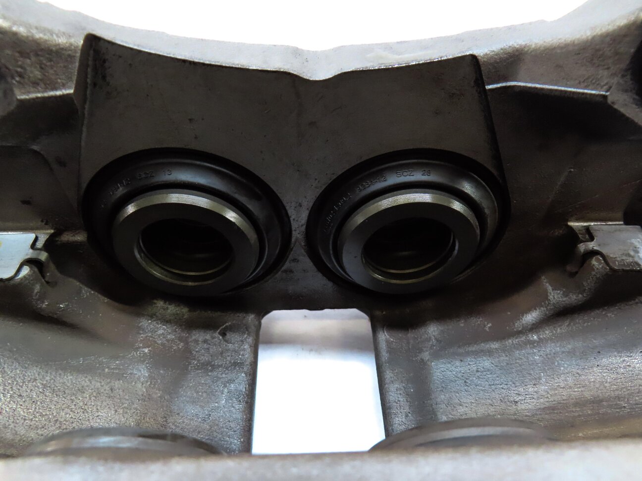 Thumbnail 6: 2017-2019 AUDI A4 A5 (B9 8W 8W6) FRONT LEFT & RIGHT BRAKE CALIPER SET-2