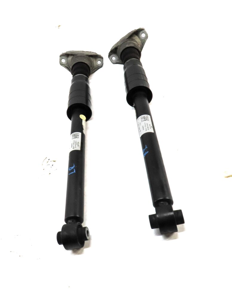 2017 AUDI A4 (B9 8W) AWD - REAR LEFT & RIGHT SUSPENSION SHOCK STRUT SET-2