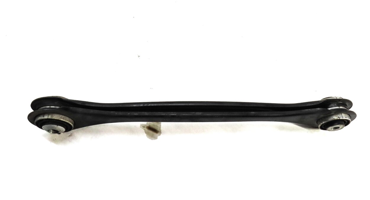 Thumbnail 7: 2017-2019 AUDI A4 ALLROAD (B9 8W) REAR RIGHT PASSENGER CONTROL ARM SET