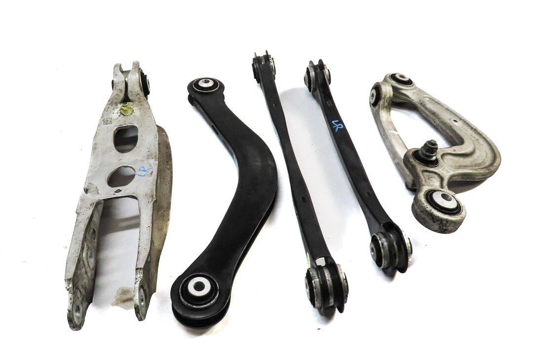 2017-2019 AUDI A4 ALLROAD (B9 8W) LEFT DRIVER REAR CONTROL ARM SET