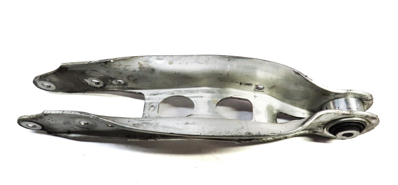 Thumbnail 13: 2017-2019 AUDI A4 ALLROAD (B9 8W) LEFT DRIVER REAR CONTROL ARM SET