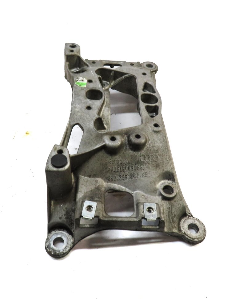 Thumbnail 3: 2017 AUDI A4 (B9 8W) 2.0L AWD A/T AUTOMATIC TRANSMISSION CROSSMEMBER BRACKET