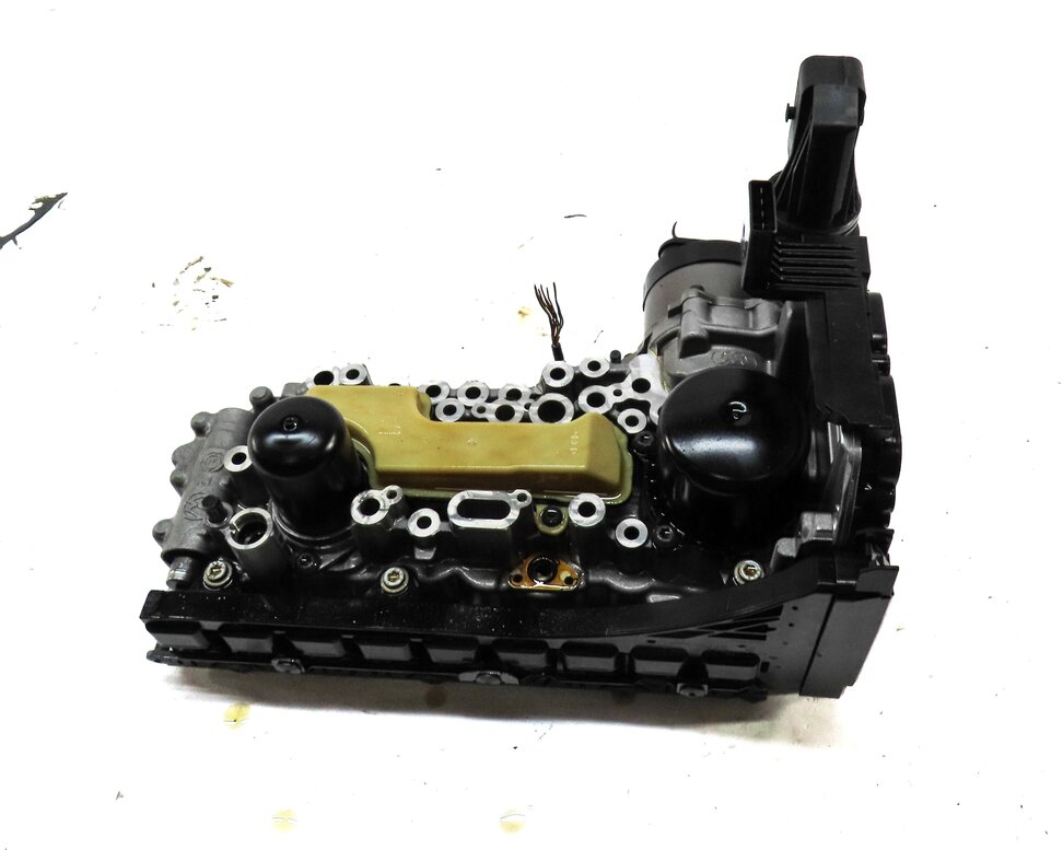 Thumbnail 2: 17-19 AUDI A4 A5 B9 8W 8WS 2.0L AUTO AWD TRANSMISSION VALVE BODY w/ MECHATRONIC