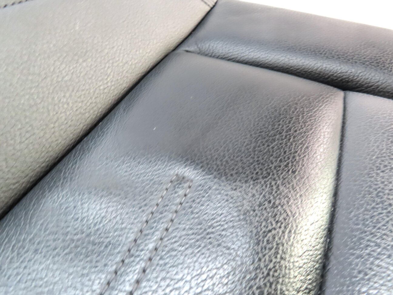Thumbnail 8: 17-22 AUDI A4 (B9 8W) FRONT RIGHT LOWER BOTTOM HEATED SEAT CUSHION (BLACK)