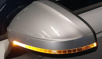 Thumbnail 2: 2017-2019 AUDI A4 (B9 8W) LEFT HEATED MEMORY AUTODIM DOOR MIRROR (FLORET SILVER)
