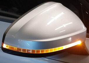 Thumbnail 2: 17-19 AUDI A4 (B9 8W) RIGHT HEATED MEMORY AUTODIM DOOR MIRROR (FLORET SILVER)