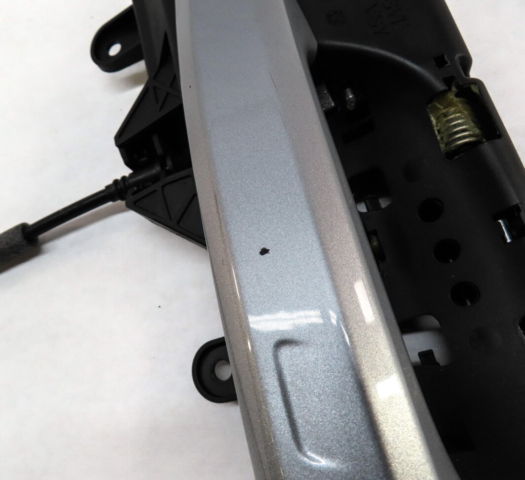 Thumbnail 7: 2017-2021 AUDI ALLROAD A4 A5 S5 (B9 8W F5) REAR RIGHT DOOR HANDLE (SILVER L5)