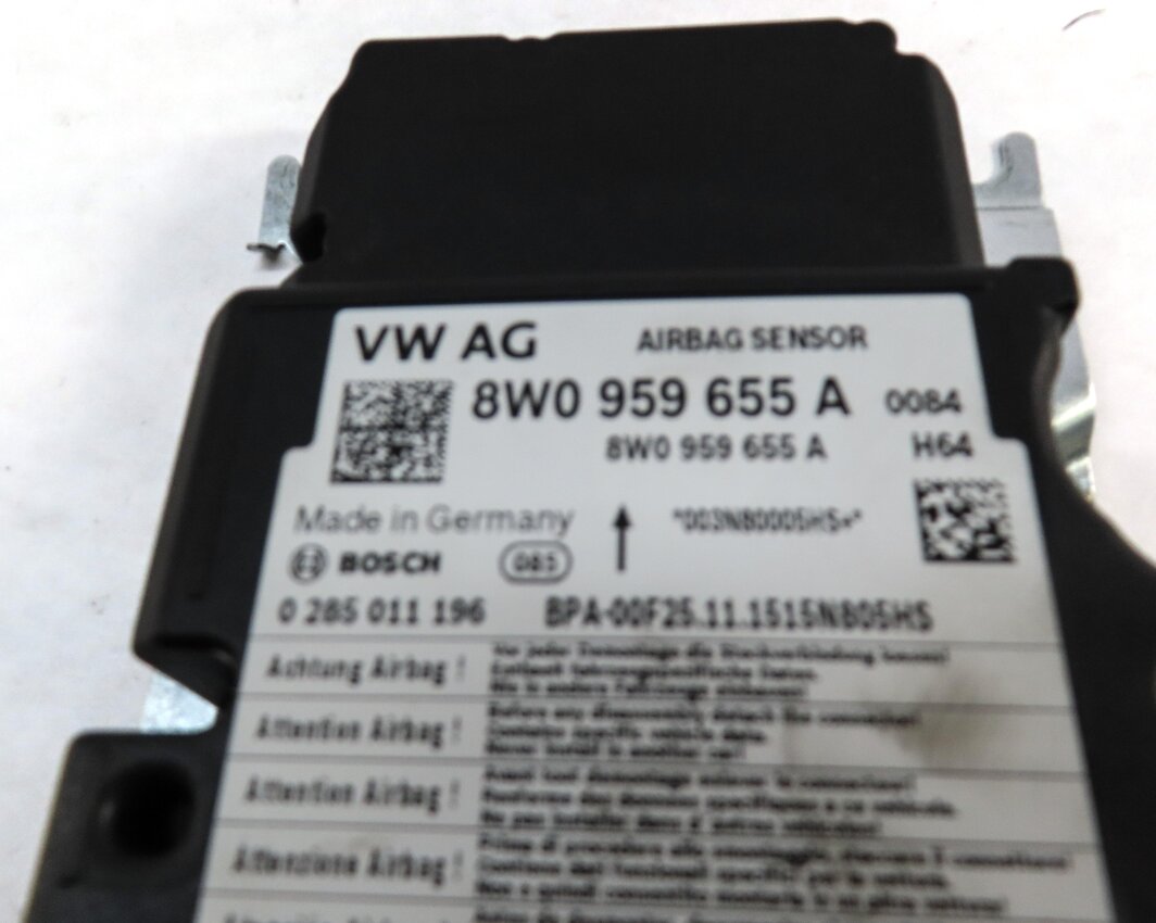 Thumbnail 3: 2017-2019 AUDI A4 (B9 8W) SRS BAG CONTROL MODULE