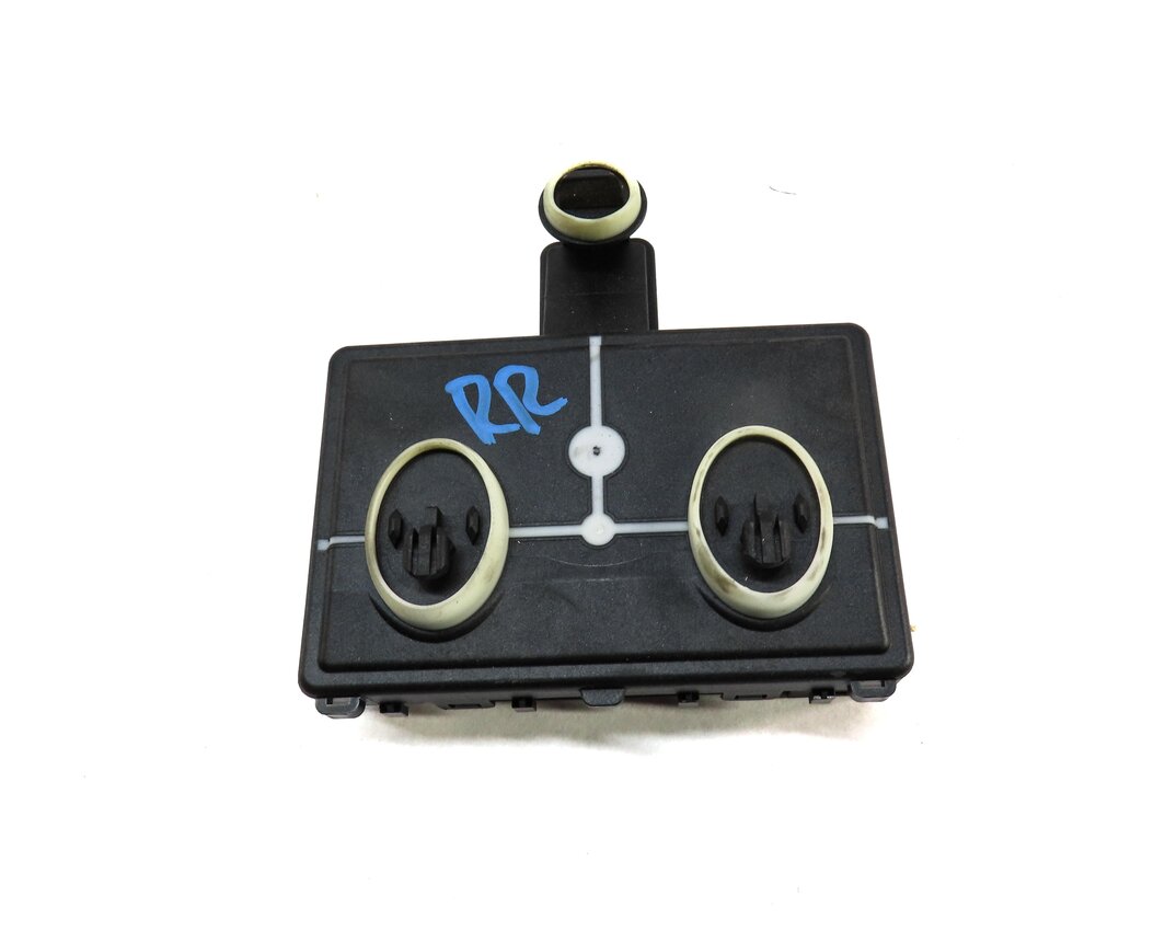 Thumbnail 4: 2017 AUDI A4 (B9 8W) REAR RIGHT DOOR CONTROL MODULE