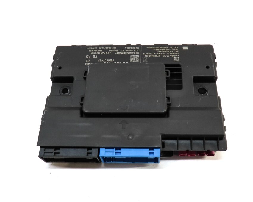 Thumbnail 2: 2017 AUDI A4 (B9 8W) CENTRAL GATEWAY CONTROL MODULE