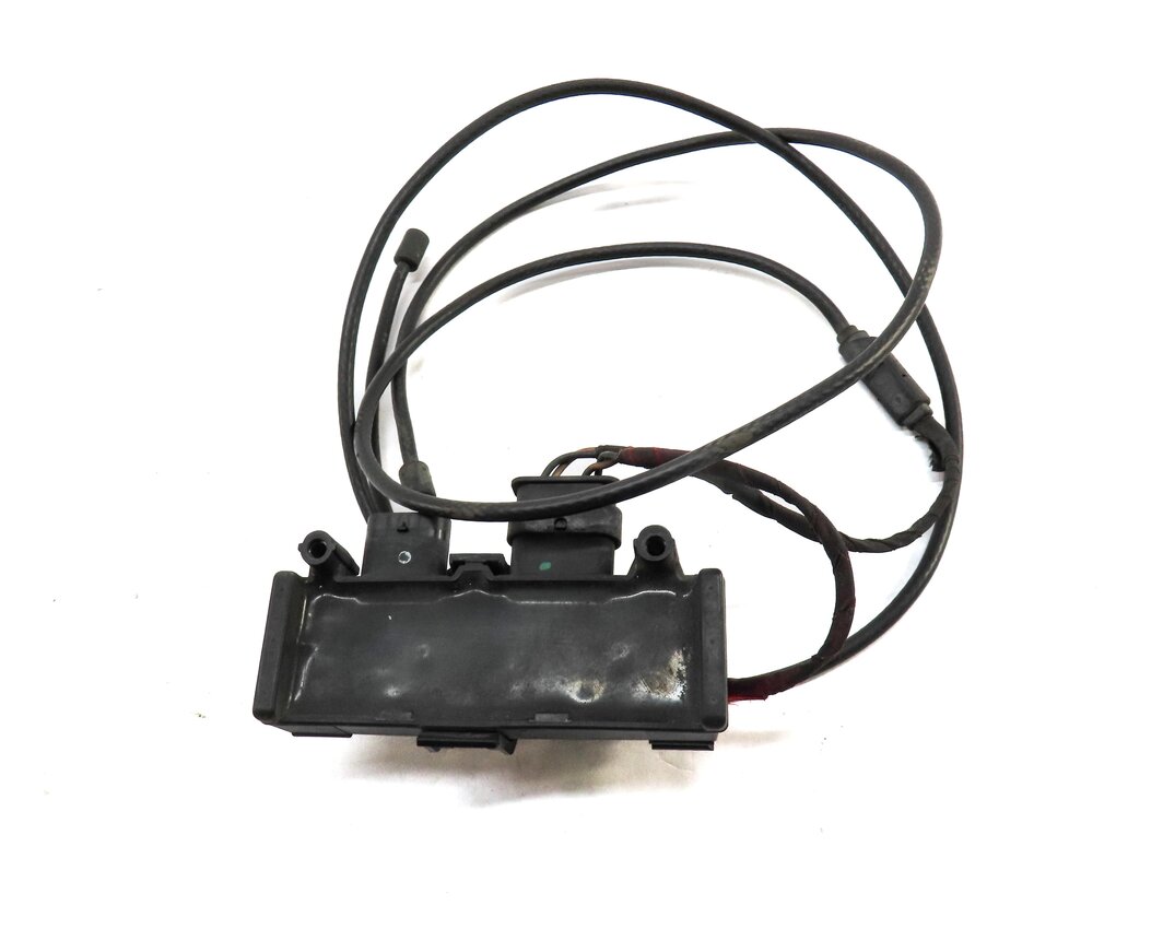 Thumbnail 2: 2017 AUDI A4 (B9 8W) REAR TRUNK EASY OPEN KICK PANEL SENSOR SWITCH w/ ANTENNA