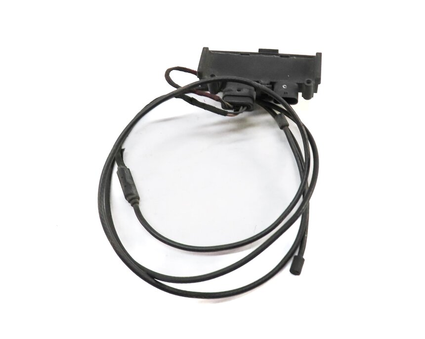 Thumbnail 3: 2017 AUDI A4 (B9 8W) REAR TRUNK EASY OPEN KICK PANEL SENSOR SWITCH w/ ANTENNA