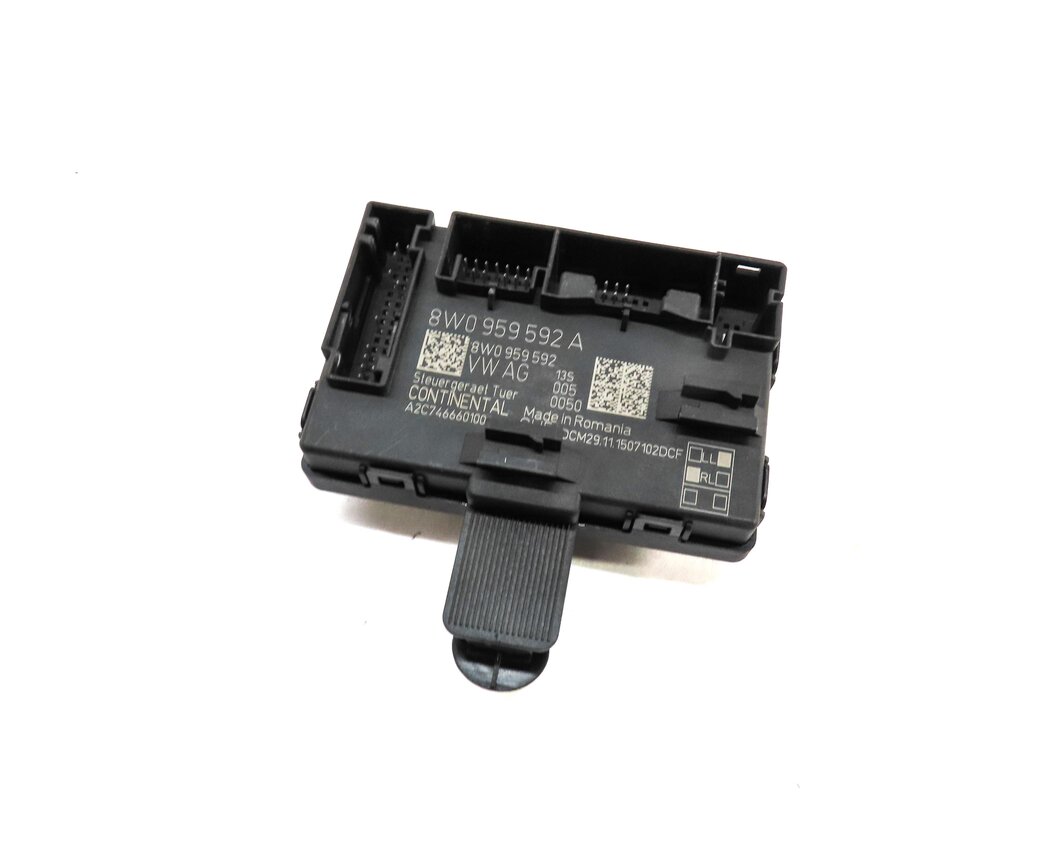 Thumbnail 1: 2017 AUDI A4 (B9 8W) FRONT RIGHT PASSENGER DOOR CONTROL MODULE