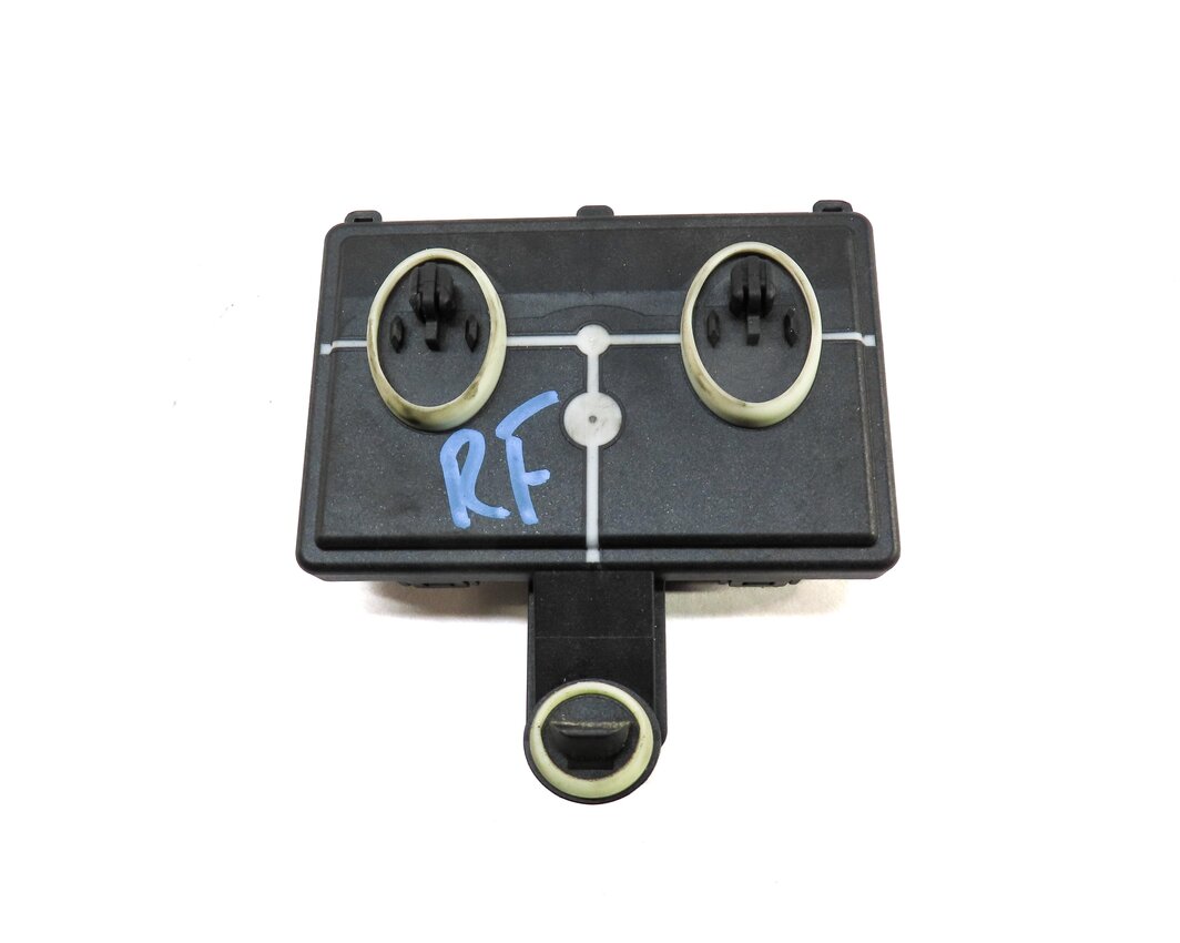 Thumbnail 4: 2017 AUDI A4 (B9 8W) FRONT RIGHT PASSENGER DOOR CONTROL MODULE