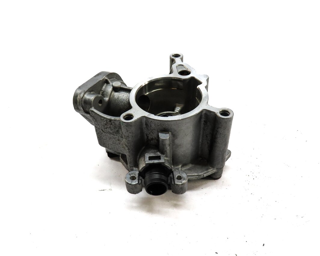 Thumbnail 2: 17-23 AUDI A3 A4 A5 A6 Q3 Q5 Q7 (9V C7 8U B8 4M FY) 2.0L TURBO BRAKE VACUUM PUMP