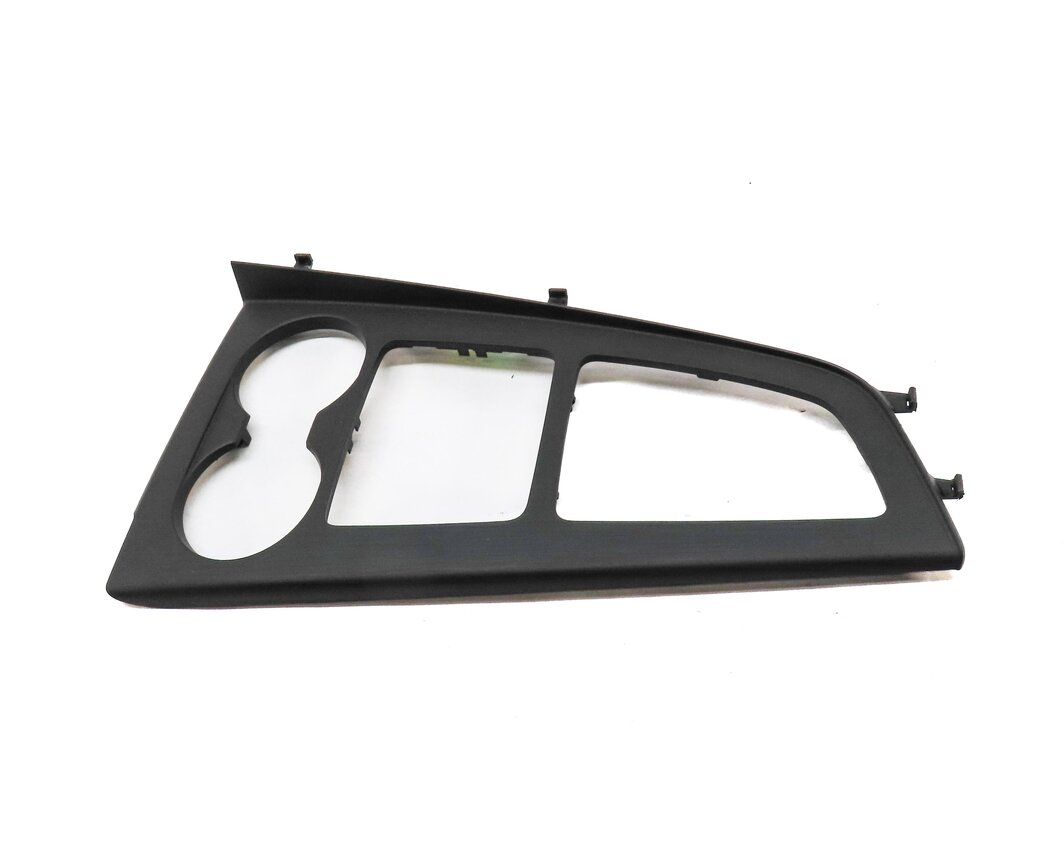 Thumbnail 3: 2017 AUDI A4 (B9 8W) FRONT CENTER CONSOLE TRIM PANEL (BLACK)