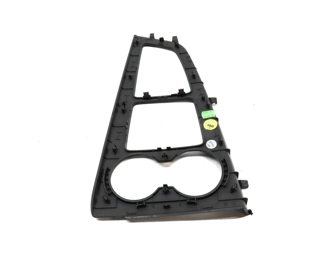 Thumbnail 5: 2017 AUDI A4 (B9 8W) FRONT CENTER CONSOLE TRIM PANEL (BLACK)
