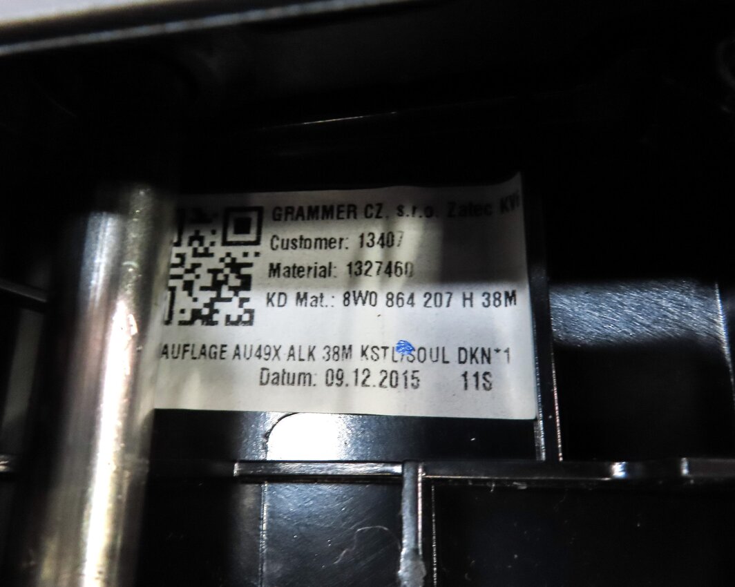 Thumbnail 7: 17-19 AUDI A4 A5 S4 S5 RS5 (B9 F5 8W 8WS) FRONT CENTER CONSOLE ARMREST LID BLACK
