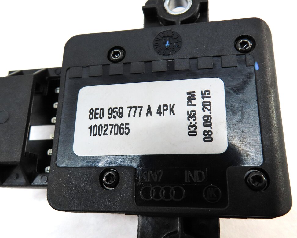 Thumbnail 5: 2017 AUDI A4 (B9 8W) FRONT LEFT DRIVER SEAT ADJUST ADJUSTMENT SWITCH BUTTON