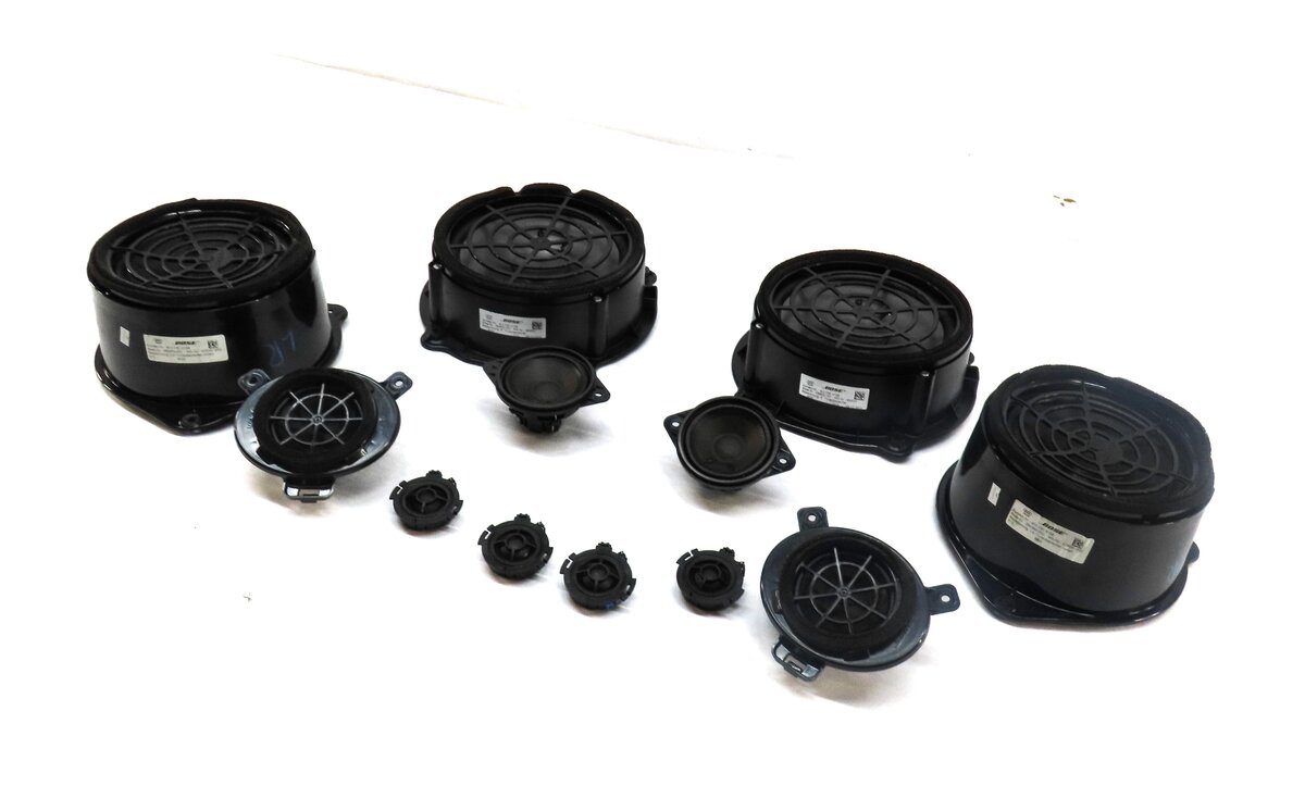 Thumbnail 1: 2011 AUDI Q7 (4L) RADIO STEREO BOSE AUDIO SUB SUBWOOFTER TWEETER SPEAKER ST-12