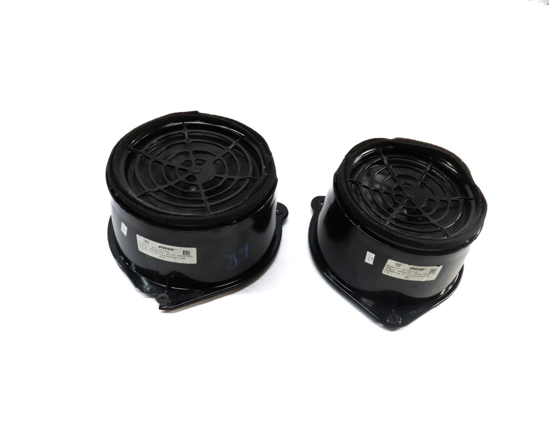 Thumbnail 2: 2011 AUDI Q7 (4L) RADIO STEREO BOSE AUDIO SUB SUBWOOFTER TWEETER SPEAKER ST-12